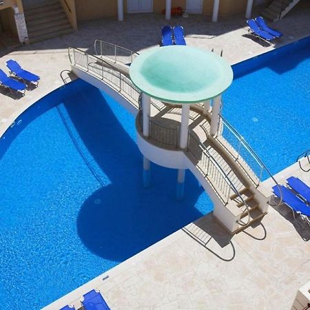 Mia'S Cove Apartment Пафос Екстериор снимка
